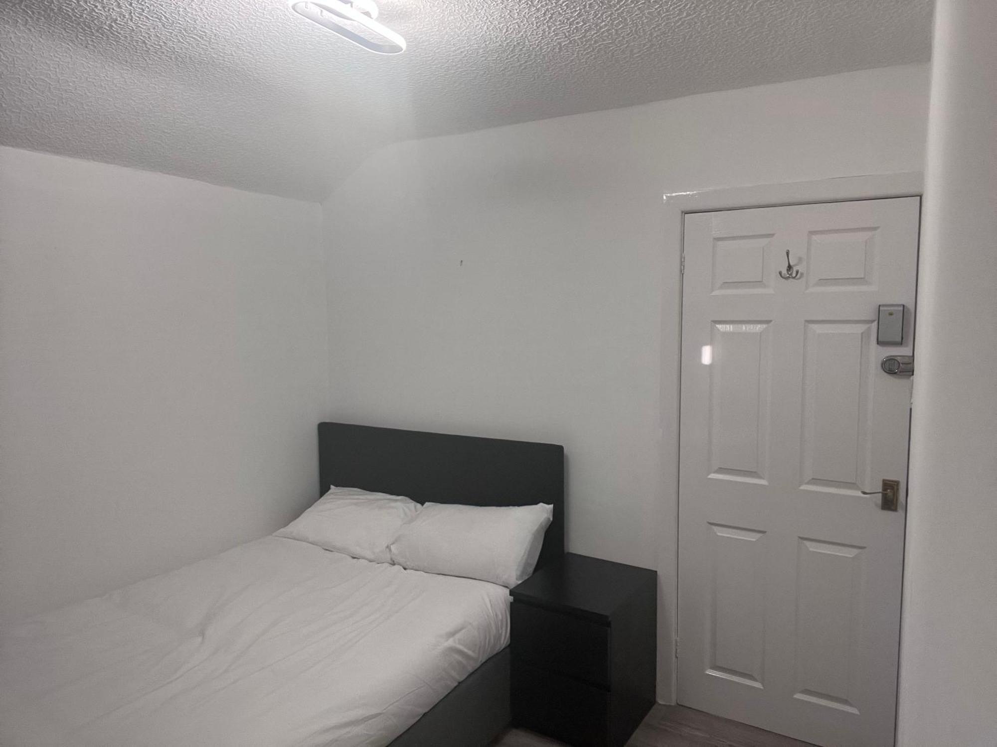 Room Of Bliss Radcliffe Bagian luar foto